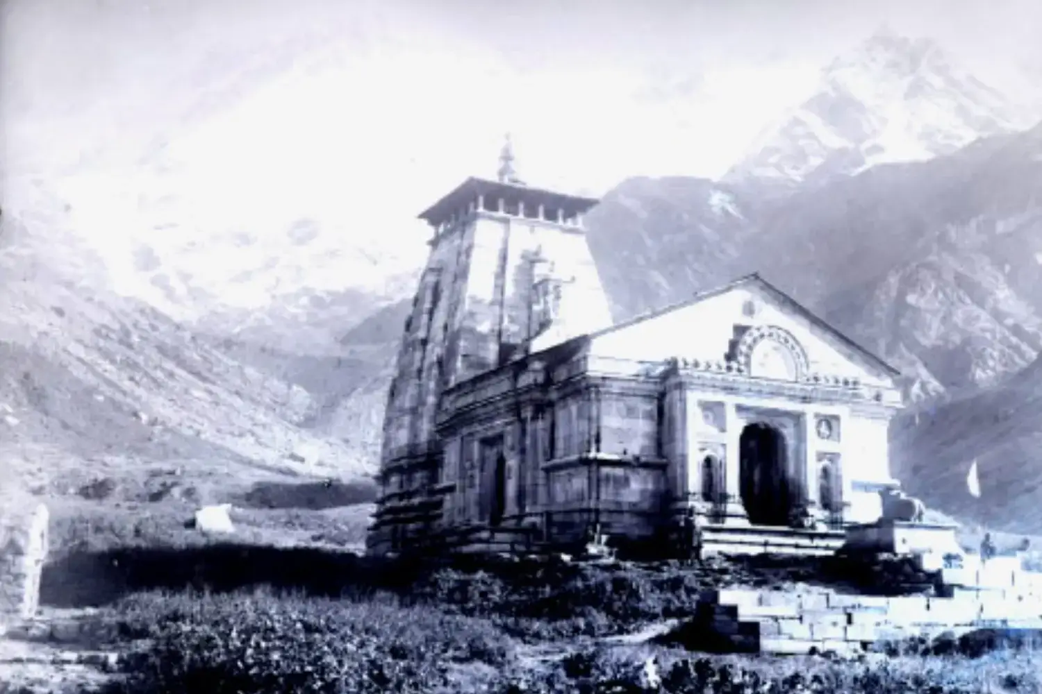 Old Picture of Shri Kedarnath Temple