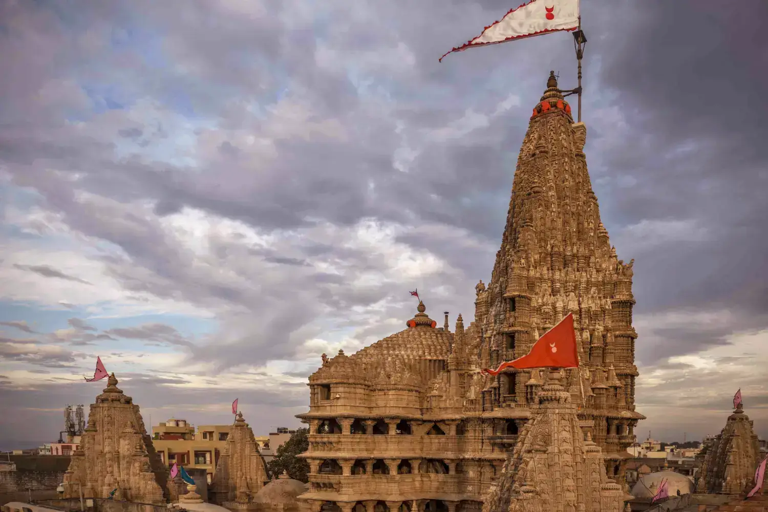 Dwarkaddheesh Temple